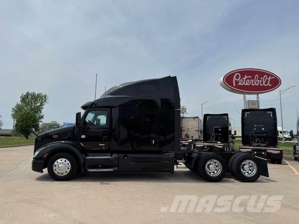 Peterbilt 579 Tractor Units