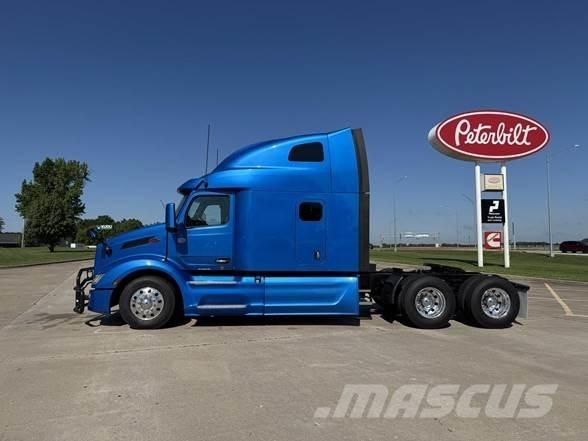 Peterbilt 579 Tractor Units