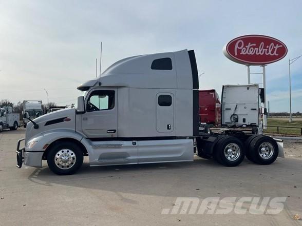 Peterbilt 579 Tractor Units