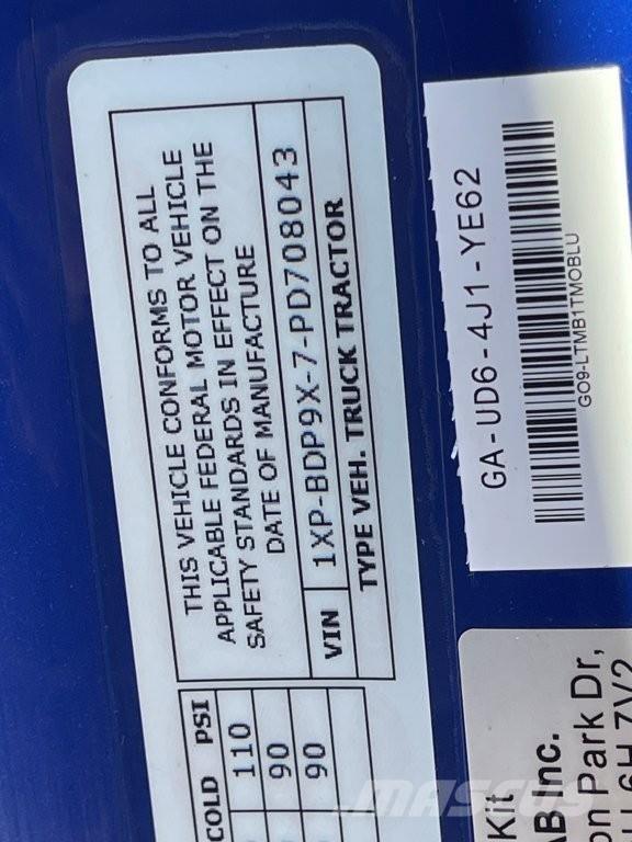 Peterbilt 579 Tractor Units