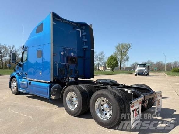 Peterbilt 579 Tractor Units