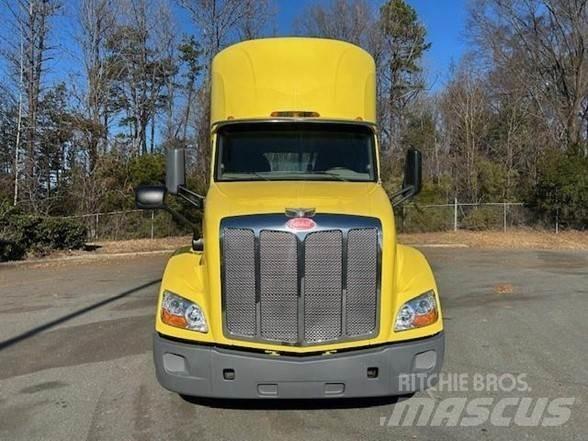 Peterbilt 579 Tractor Units