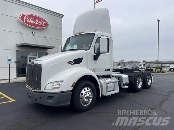 Peterbilt 579 Tractor Units