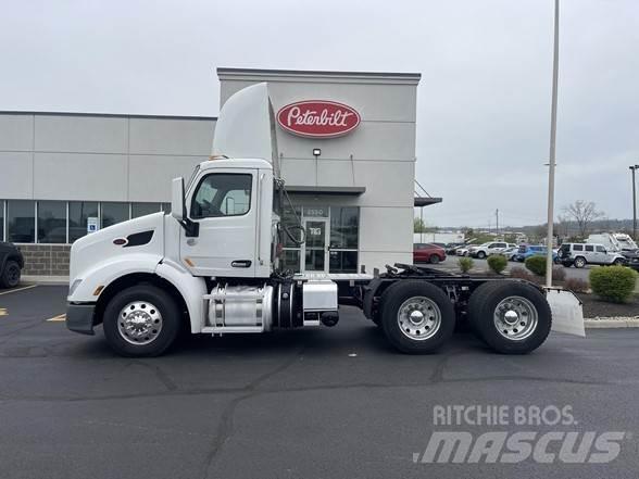Peterbilt 579 Tractor Units