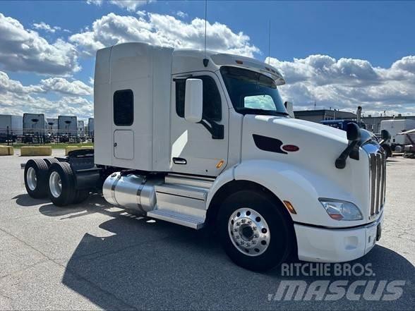 Peterbilt 579 Tractor Units