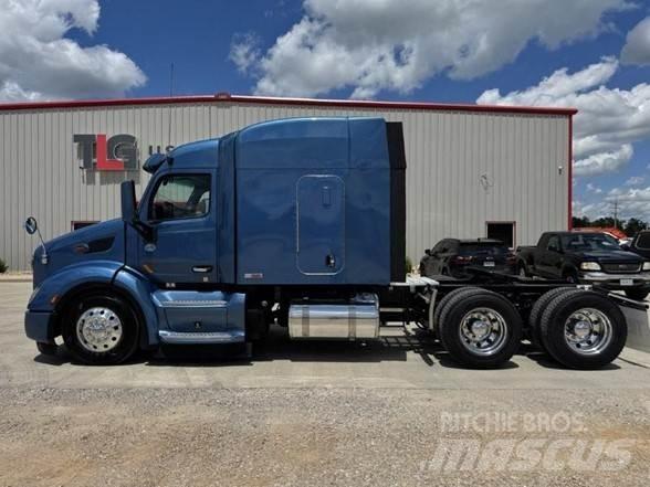 Peterbilt 579 Tractor Units