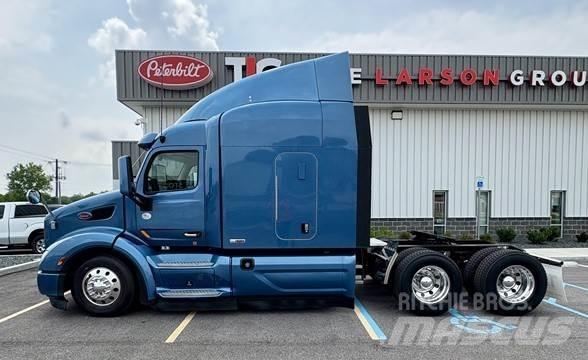 Peterbilt 579 Tractor Units