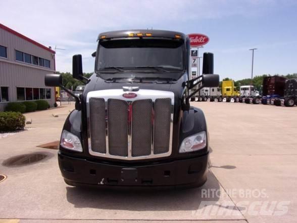 Peterbilt 579 Tractor Units