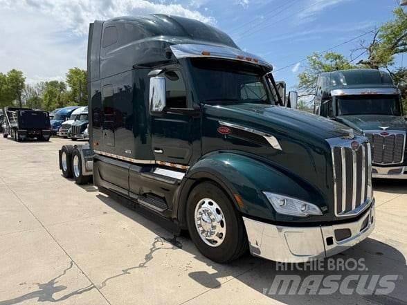 Peterbilt 579 Tractor Units
