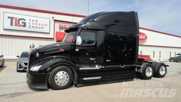 Peterbilt 579 Tractor Units