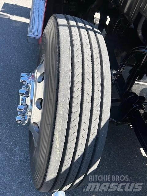 Peterbilt 579 Tractor Units