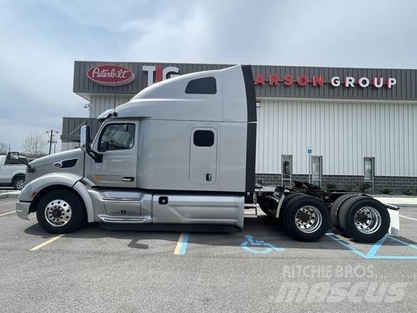 Peterbilt 579 Tractor Units