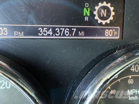 Peterbilt 579 Tractor Units