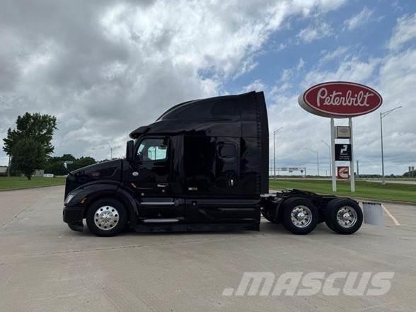 Peterbilt 579 Tractor Units