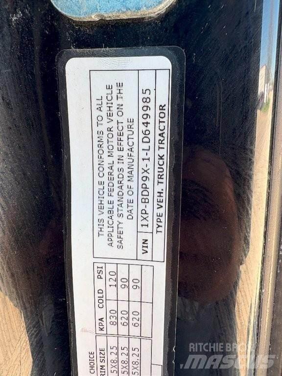 Peterbilt 579 Tractor Units