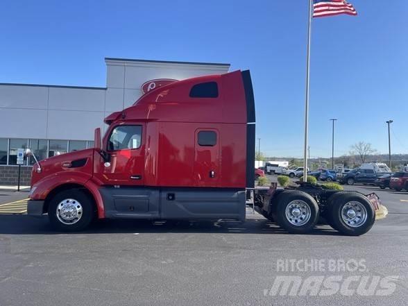 Peterbilt 579 Tractor Units