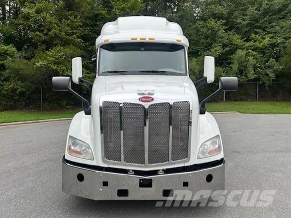 Peterbilt 579 Tractor Units