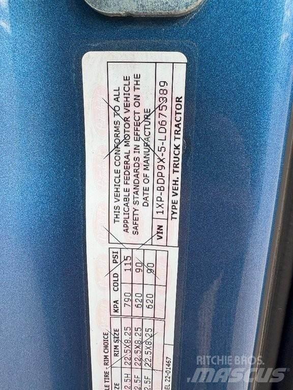Peterbilt 579 Tractor Units