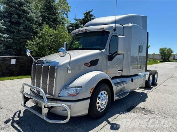 Peterbilt 579 Tractor Units