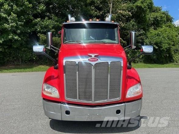 Peterbilt 579 Tractor Units