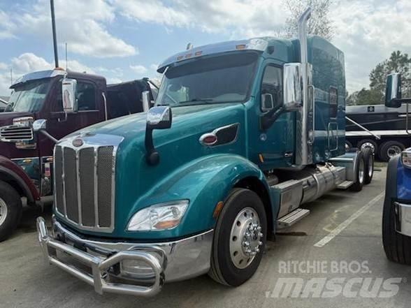 Peterbilt 579 Tractor Units