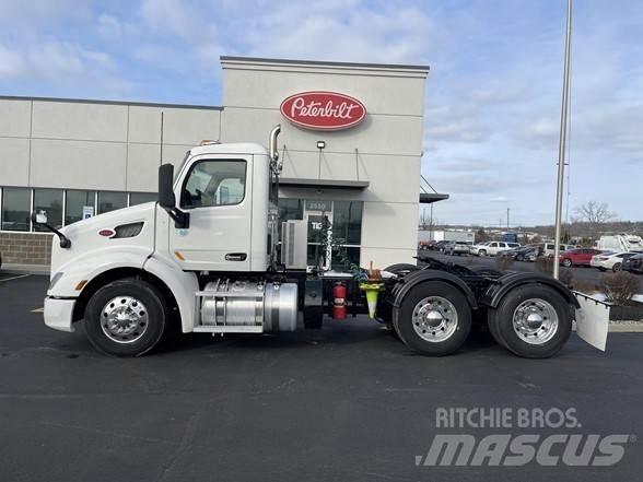 Peterbilt 579 Tractor Units