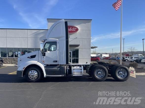 Peterbilt 579 Tractor Units
