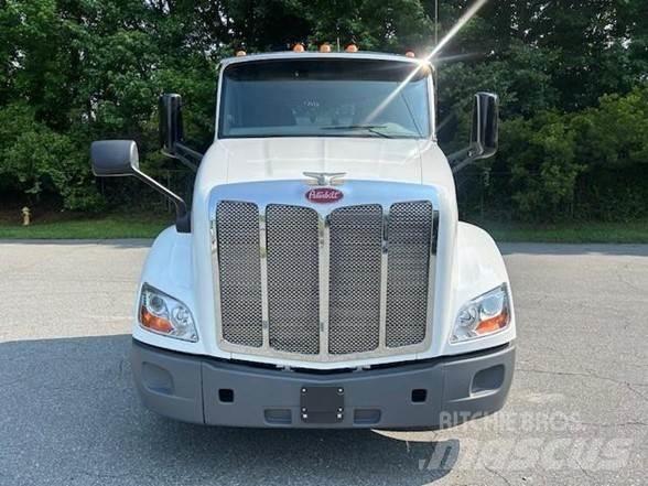 Peterbilt 579 Tractor Units