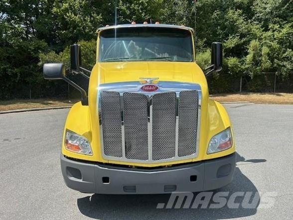 Peterbilt 579 Tractor Units