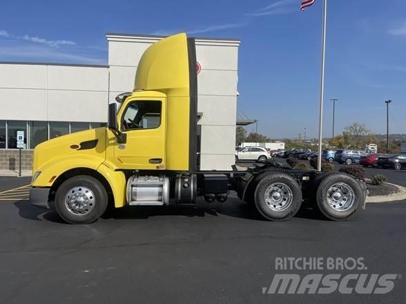 Peterbilt 579 Tractor Units