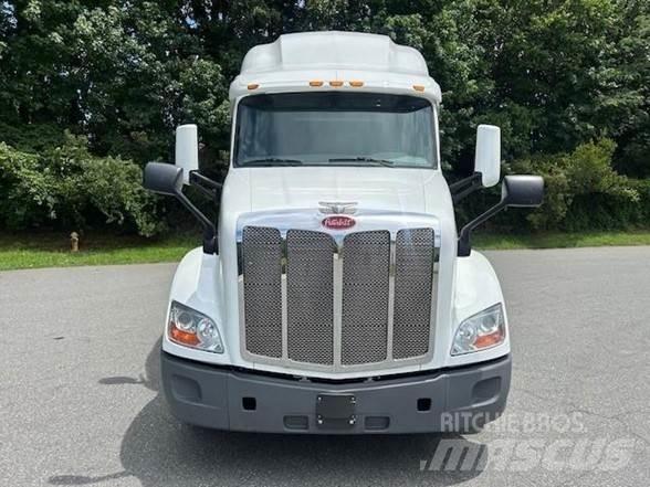 Peterbilt 579 Tractor Units
