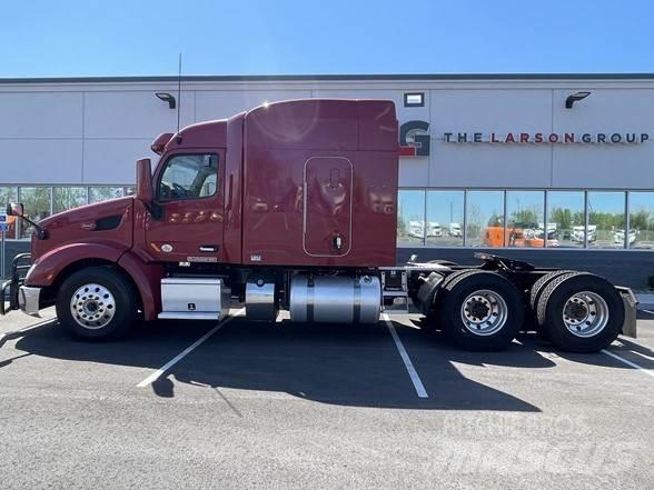 Peterbilt 579 Tractor Units