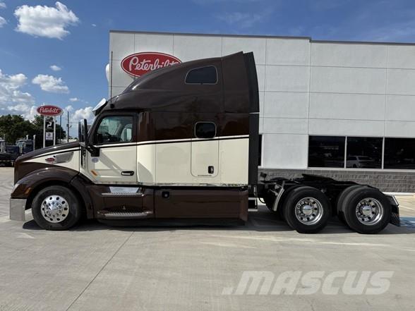 Peterbilt 579 Tractor Units