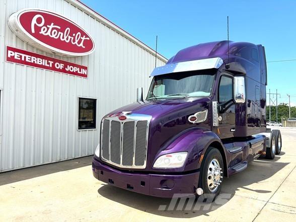Peterbilt 579 Tractor Units