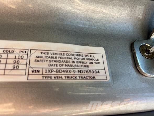 Peterbilt 579 Tractor Units