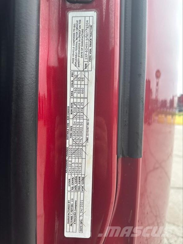 Peterbilt 579 Tractor Units