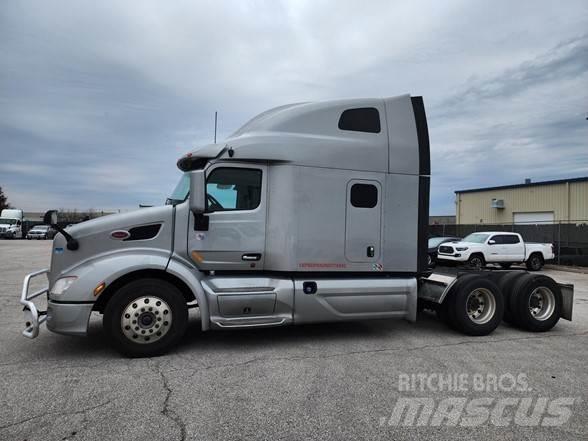 Peterbilt 579 Tractor Units