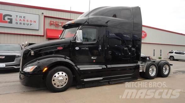 Peterbilt 579 Tractor Units