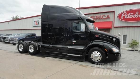 Peterbilt 579 Tractor Units