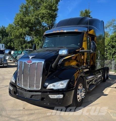 Peterbilt 579 Tractor Units