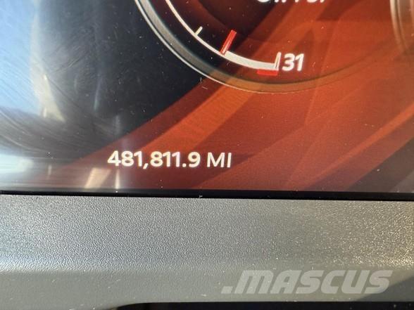 Peterbilt 579 Tractor Units