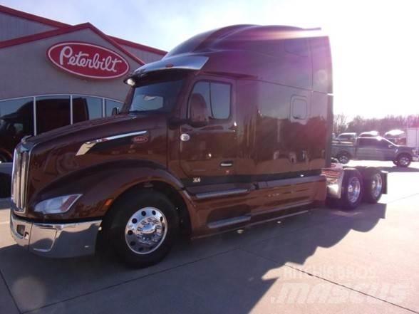 Peterbilt 579 Tractor Units