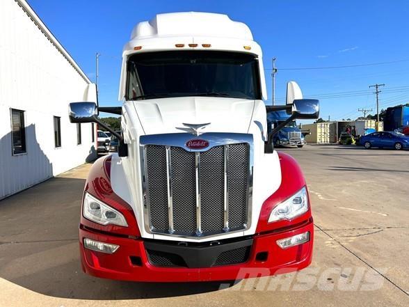 Peterbilt 579 Tractor Units
