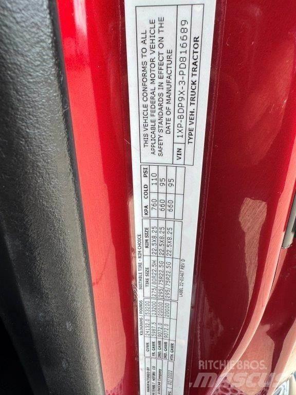 Peterbilt 579 Tractor Units