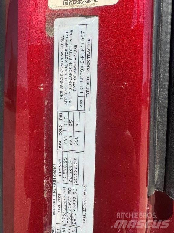 Peterbilt 579 Tractor Units