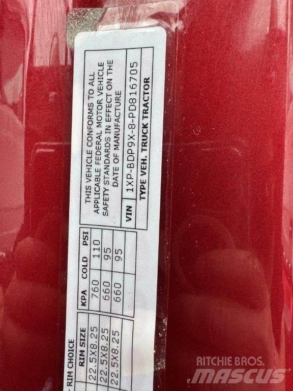 Peterbilt 579 Tractor Units