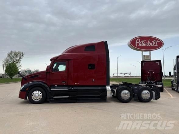 Peterbilt 579 Tractor Units