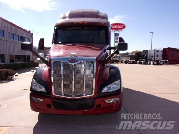 Peterbilt 579 Tractor Units