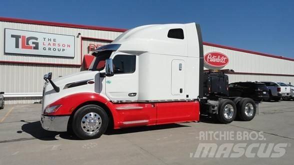 Peterbilt 579 Tractor Units