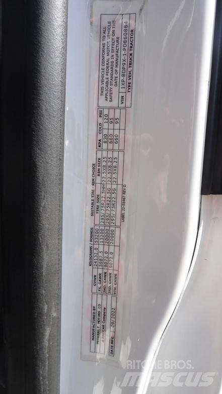 Peterbilt 579 Tractor Units